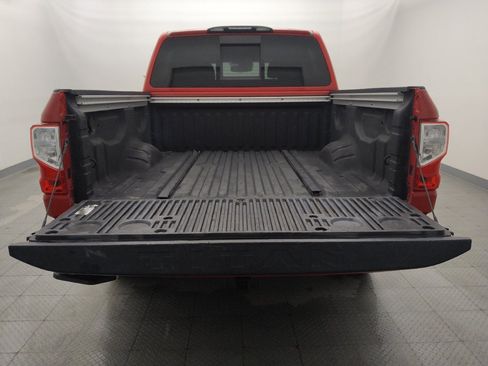 Used 2021 Nissan Titan SV w/ SV Convenience Package AWD/4WD image 29