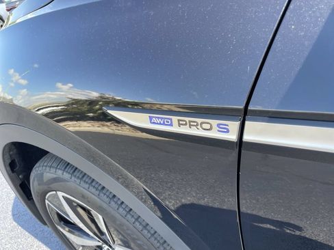 Certified 2023 Volkswagen ID.4 Pro S AWD/4WD image 7