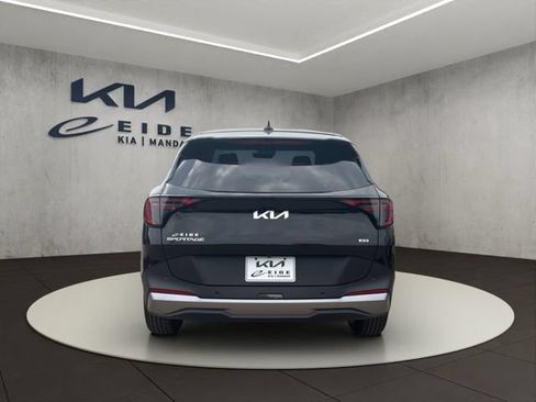 New 2026 Kia Sportage LX w/ LX Convenience Package AWD/4WD image 10
