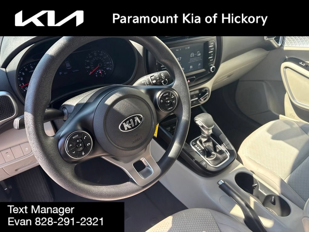 Used 2020 Kia Soul LX FWD image 19