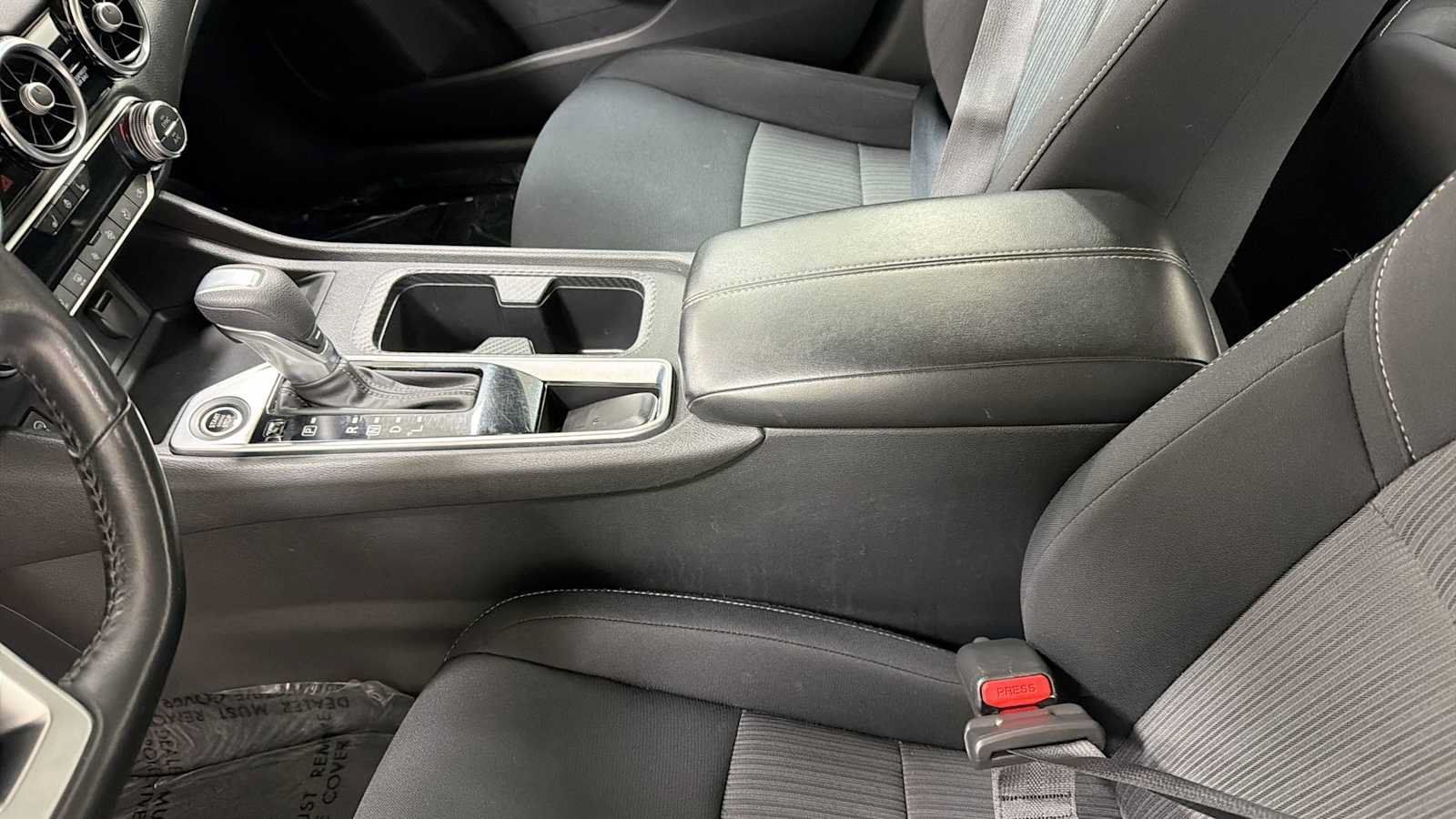 Used 2024 Nissan Sentra SV w/ All-Weather Package FWD image 22