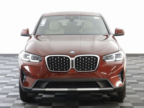 Certified 2025 BMW X4 xDrive30i image 24