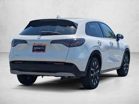 New 2026 Honda HR-V EX-L image 2
