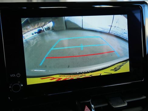 Certified 2024 Toyota Corolla LE image 31