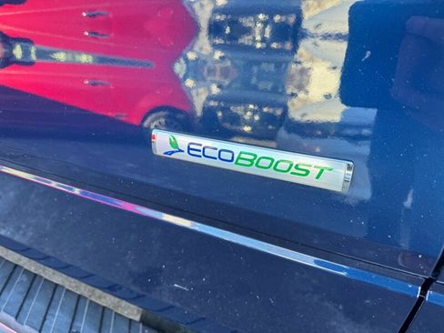 Used 2012 Ford F150 XLT w/ XLT Chrome Pkg image 11