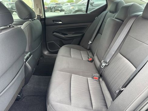 Certified 2021 Nissan Altima 2.5 SV w/ SV Premium Package image 6