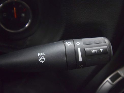 Used 2016 Jeep Wrangler Sahara w/ Connectivity Group AWD/4WD image 33