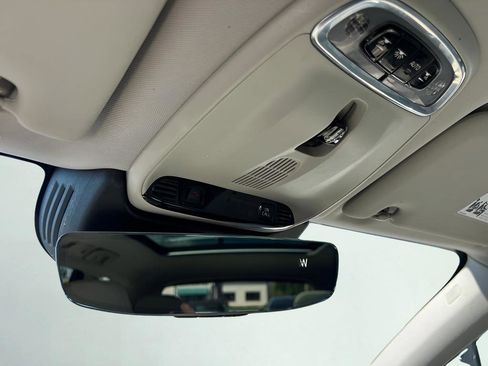 Used 2020 Volvo XC60 T5 Momentum image 44