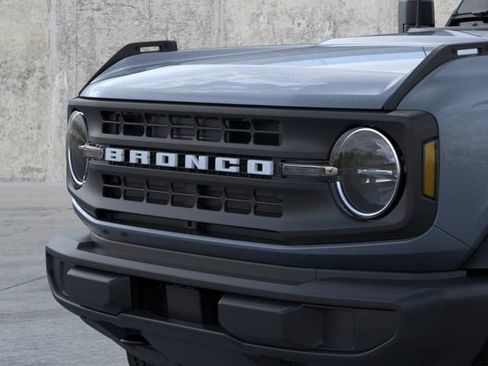 New 2025 Ford Bronco 4-Door AWD/4WD image 38
