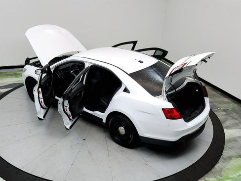 Used 2018 Ford Taurus SE image 36