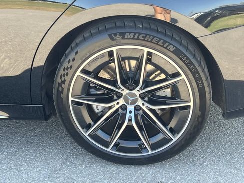 Used 2025 Mercedes-Benz E 53 AMG e 4MATIC Sedan image 11