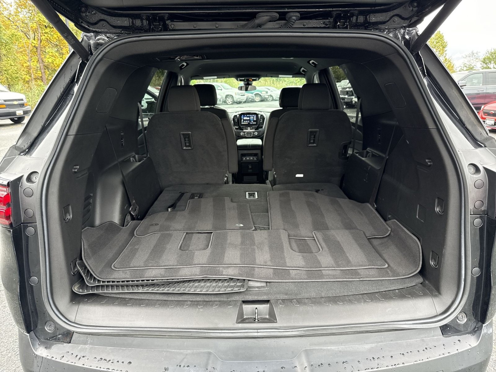 Used 2023 Chevrolet Traverse LT AWD/4WD image 27