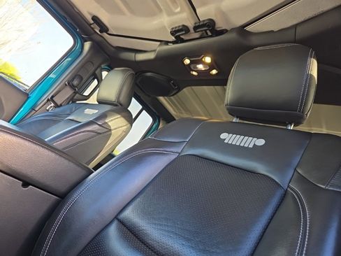 Used 2020 Jeep Wrangler Unlimited Sport S image 14