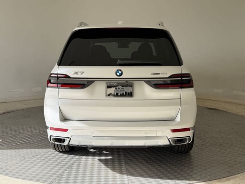 New 2026 BMW X7 xDrive40i w/ Premium Package image 10