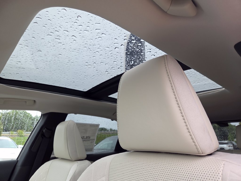New 2026 Lexus RX 350 w/ Convenience Package AWD/4WD image 8