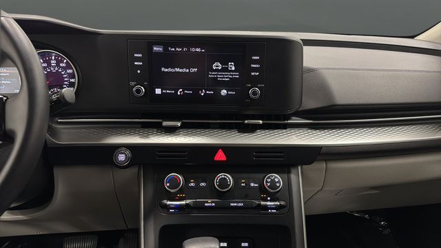 Used 2024 Kia Carnival LX FWD image 12