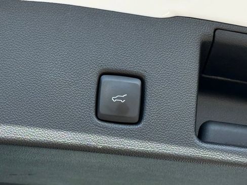 Certified 2022 Ford Escape SEL image 27