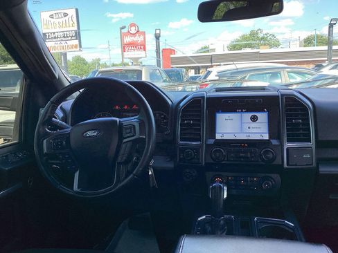 Used 2018 Ford F150 XLT w/ Equipment Group 302A Luxury AWD/4WD image 22