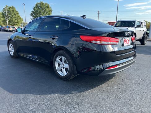 Used 2018 Kia Optima EX image 7
