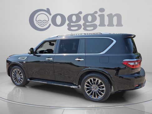 Used 2022 Nissan Armada Platinum w/ Captain's Chairs Package RWD image 3