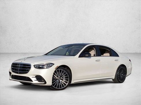Used 2023 Mercedes-Benz S 580 4MATIC Sedan image 2