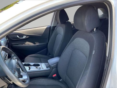 Used 2023 Hyundai Kona SE FWD image 25