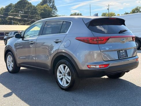 Used 2018 Kia Sportage LX AWD/4WD image 7
