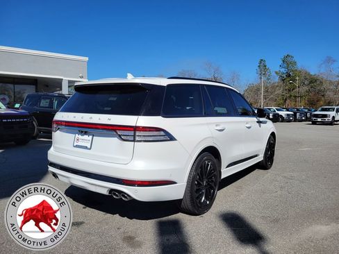 Used 2023 Lincoln Aviator Reserve w/ Equipment Group 201A image 5