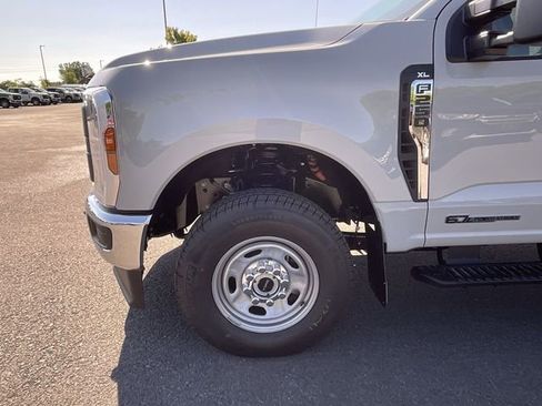 New 2025 Ford F250 XL w/ XL Chrome Package image 10