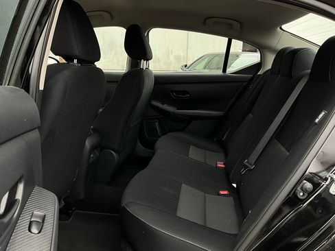 Used 2025 Nissan Sentra SV image 11