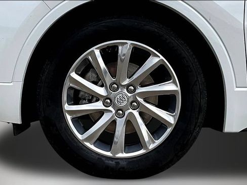 Used 2019 Buick Envision Essence FWD image 32