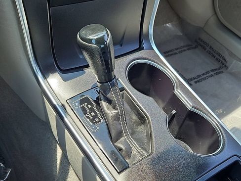Used 2017 Toyota Camry LE FWD image 15