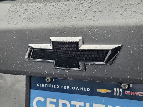 Used 2025 Chevrolet Trax RS w/ Sunroof Package image 32