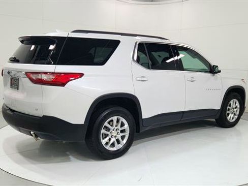 Used 2019 Chevrolet Traverse LT image 8