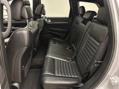 Used 2018 Jeep Grand Cherokee Limited image 20
