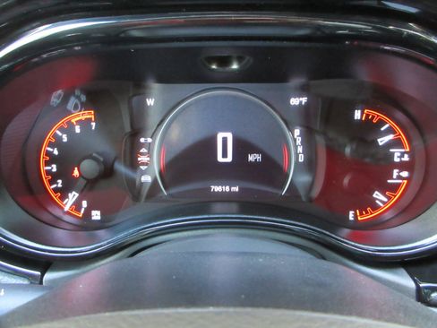 Used 2022 Dodge Durango R/T w/ Blacktop Package AWD/4WD image 39