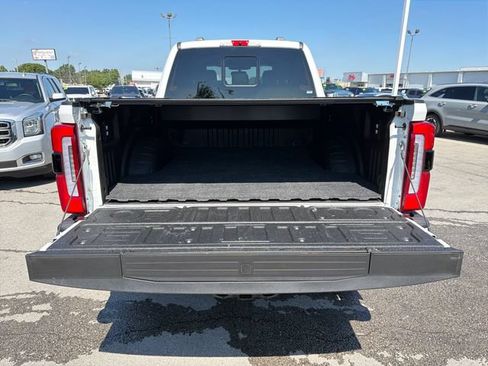 Used 2026 Ford F250 Platinum AWD/4WD image 29