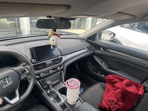 Used 2018 Honda Accord LX image 11