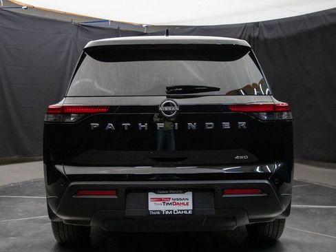 Used 2023 Nissan Pathfinder S w/ Cargo Package image 11