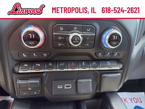 Used 2019 GMC Sierra 1500 SLT w/ SLT Premium Plus Package AWD/4WD image 28