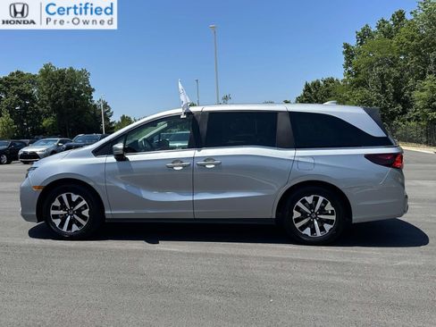Certified 2025 Honda Odyssey EX-L image 26