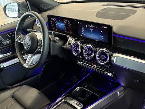 Certified 2026 Mercedes-Benz GLB 250 4MATIC image 38