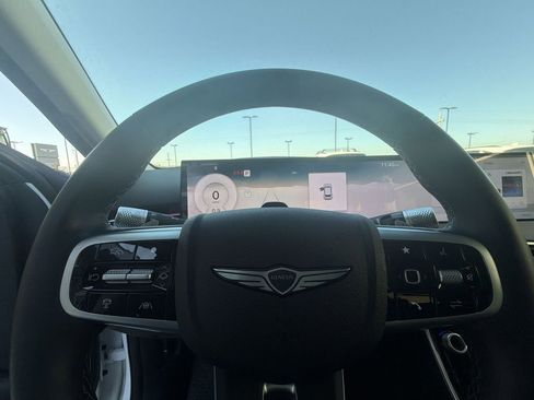 Used 2026 Genesis GV70 2.5T image 11