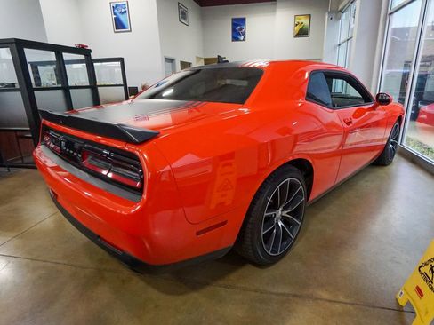 Used 2016 Dodge Challenger R/T Scat Pack image 3