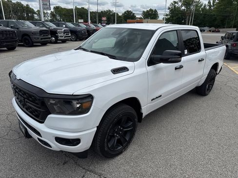 Used 2024 RAM 1500 Big Horn AWD/4WD image 9