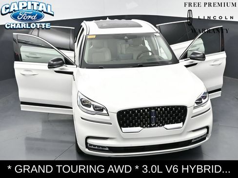 Used 2020 Lincoln Aviator Grand Touring w/ Equipment Group 302A AWD/4WD image 36