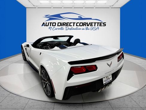 Used 2019 Chevrolet Corvette Grand Sport w/ Z07 Performance Package RWD image 11