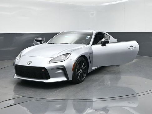 Used 2022 Toyota GR86 Premium RWD image 59