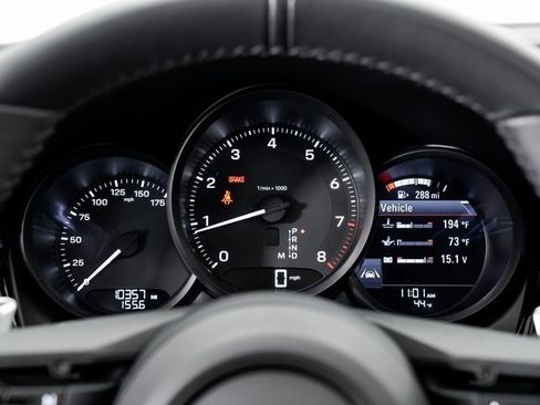 Used 2025 Porsche Macan image 16