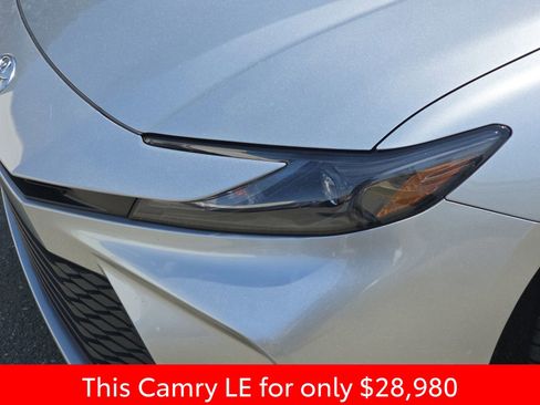 Used 2025 Toyota Camry LE w/ Convenience Package image 37